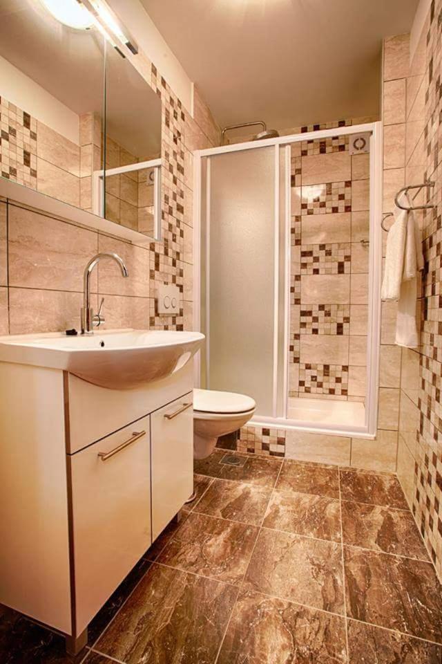 Apartment Domina Вис Экстерьер фото
